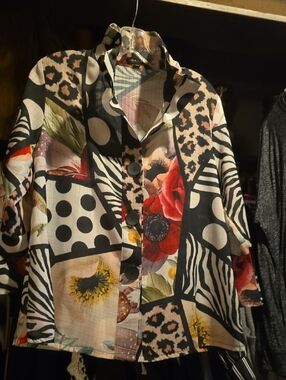 Damee Black Floral & Mixed-Print Button-Front Shirt